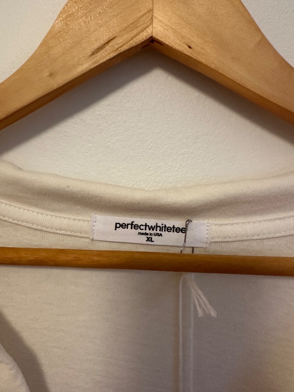 NWT Perfectwhitetee Collared Cotton Boxy Long Sleeve T-Shirt | Size XL - Picture 3 of 7